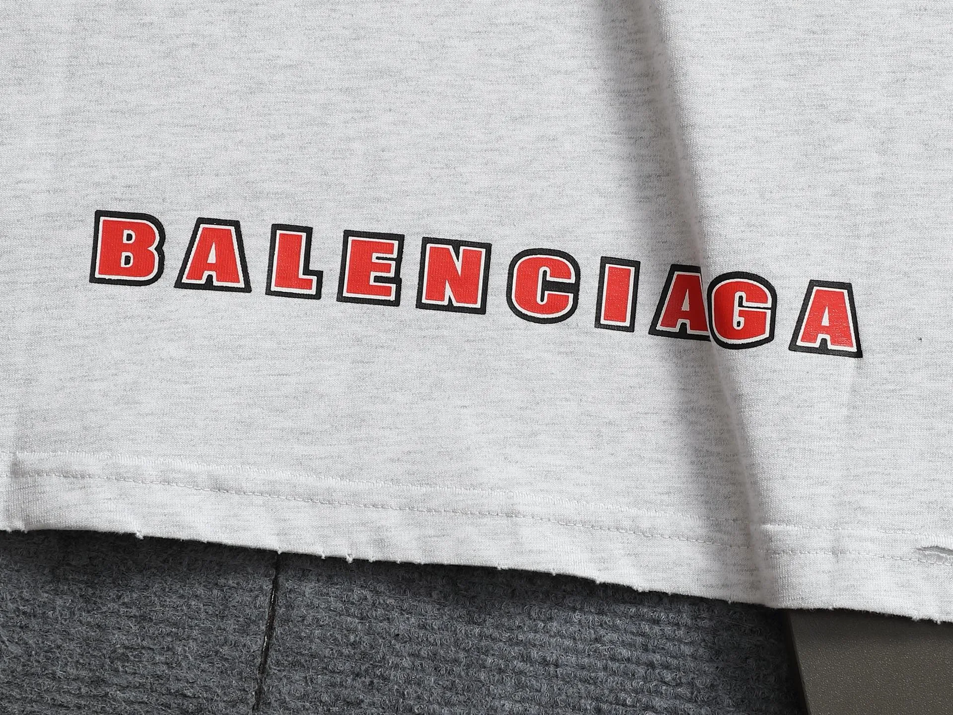 BALENCIAGA 2026 Logo Logo ， Retro Same Style T 320 Versatile : Black Gray Size：XS S M L